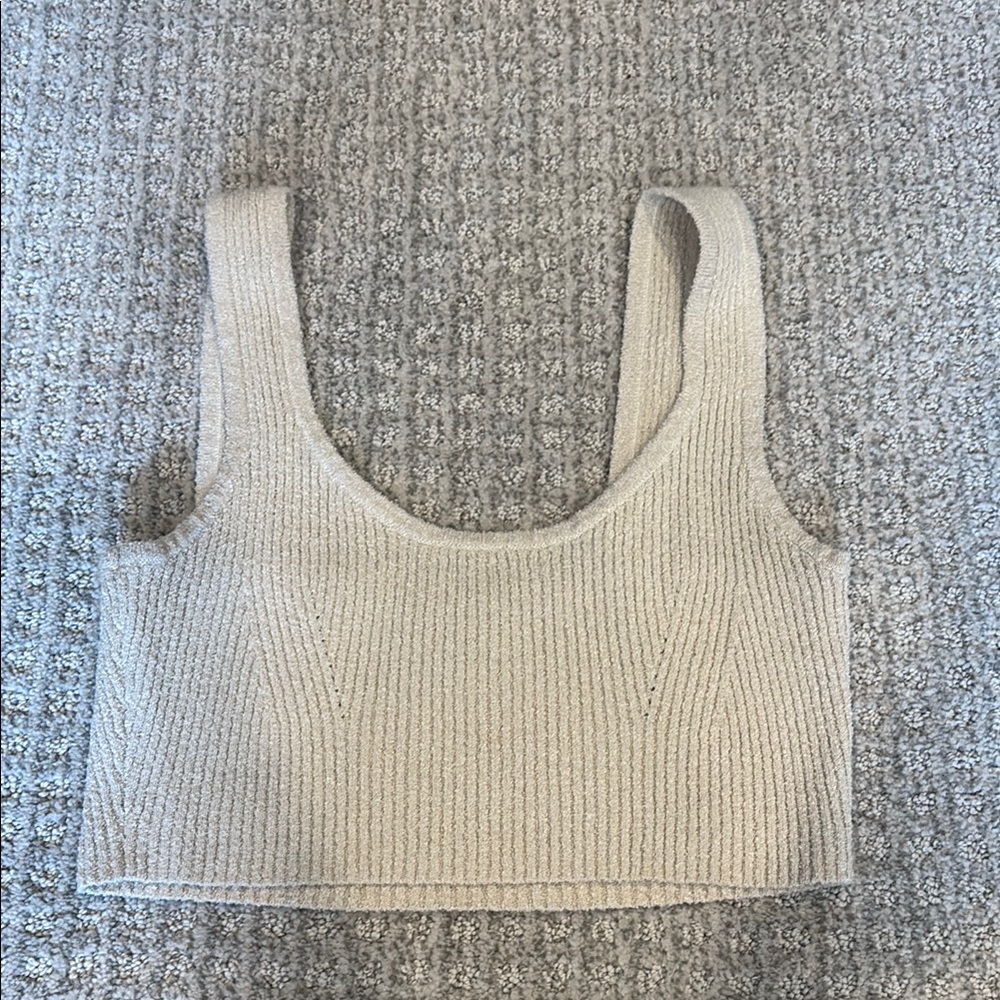 Kendall & Kylie Cream Ribbed Crop Tank